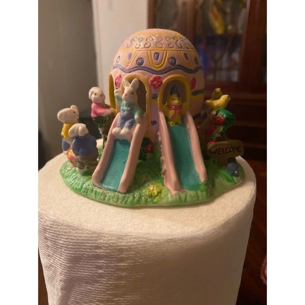 Hoppy Hollow Ceramic Figurine